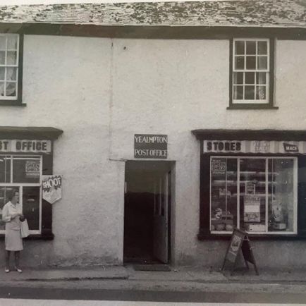 yealmpton Post Office courtesy of Julian Chudley